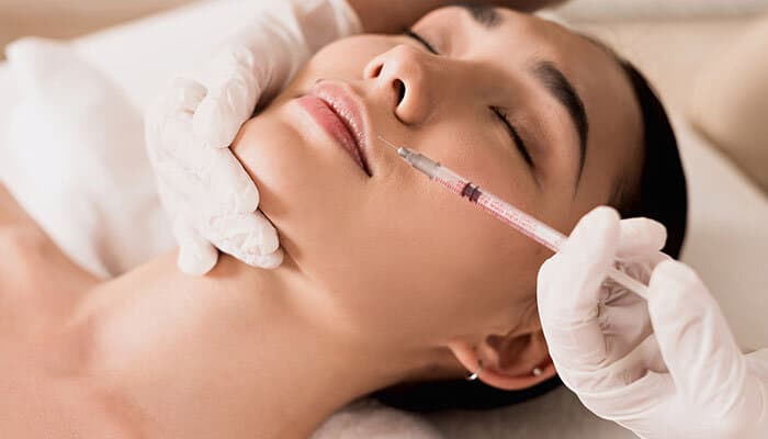 Tratament profesional de medicină estetică la TajClinic